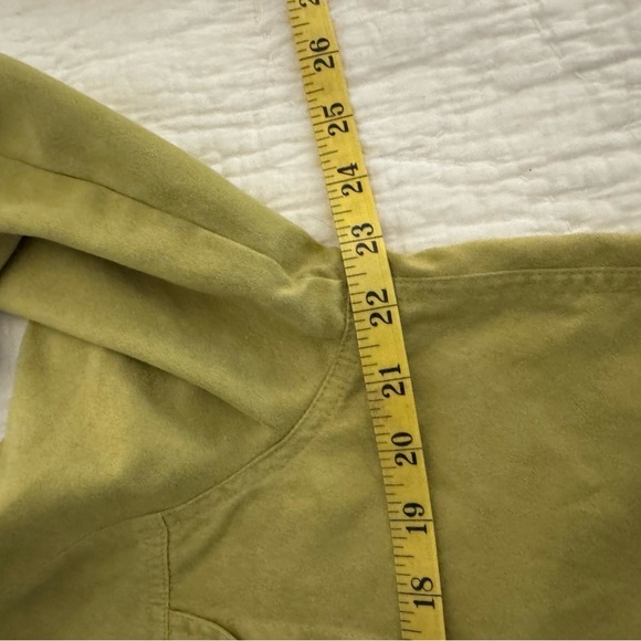 CHICO’S Faux Suede Shacket. Wears as shirt or light jacket   Chicos size 2 (M) - Picture 7 of 10